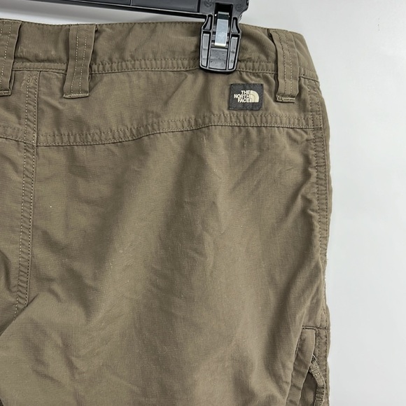 The north face women’s Bermuda shorts women’s 6 - Picture 4 of 7